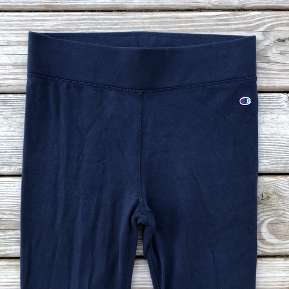 Like new! - CHAMPION High-Rise Logo Leggings - Picture 4 of 7